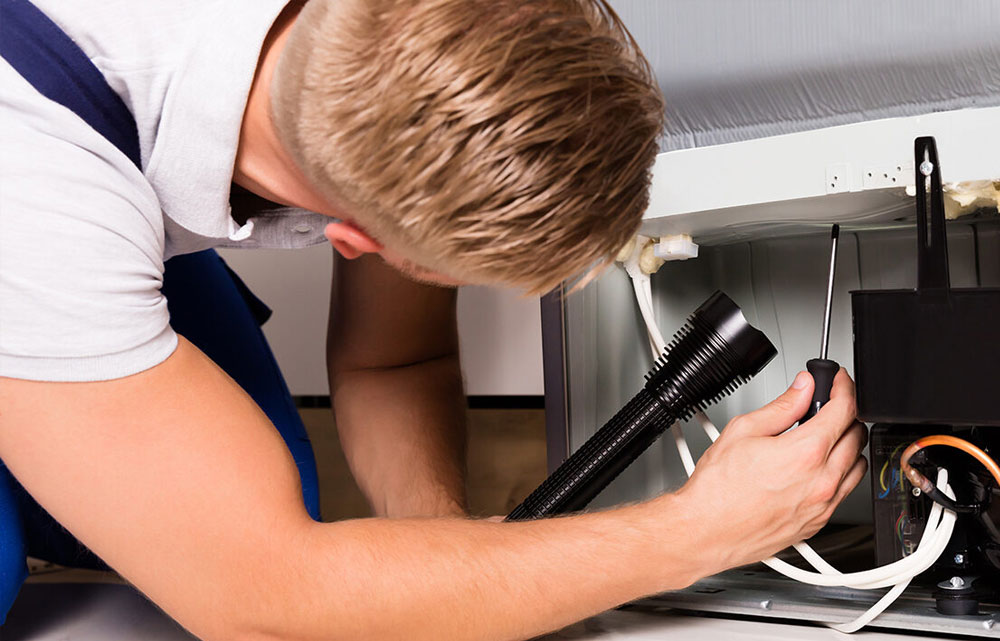 تعمیرکار یخچال مابه ۳۰ فوت در محل